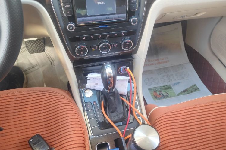 Used Volkswagen Passat 2014 1.8TSI DSG Prestige Edition Gear Lever