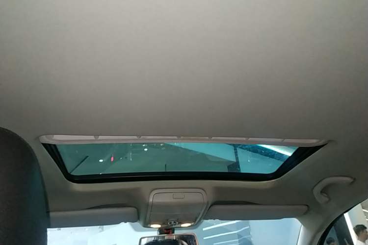 Used Volkswagen Passat 2014 1.8TSI DSG Prestige Edition Headliner