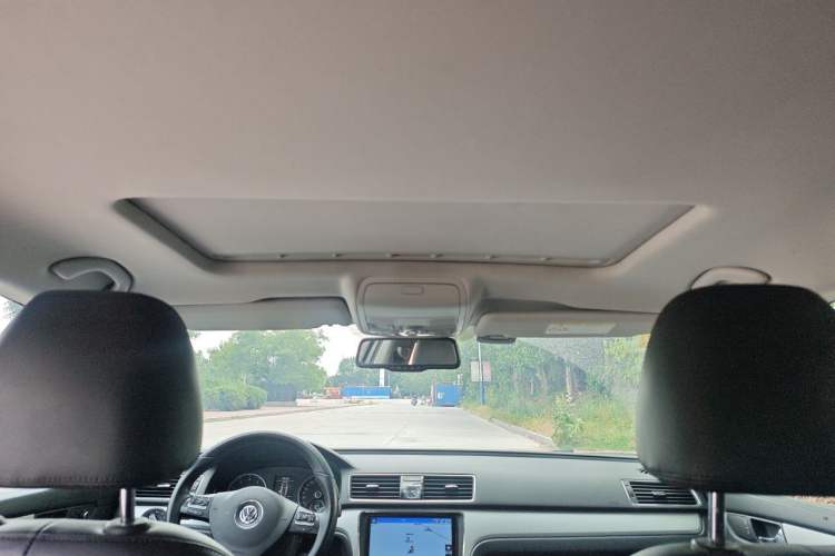 Used Volkswagen Passat 2014 1.4TSI Manual Prestige Edition Headliner