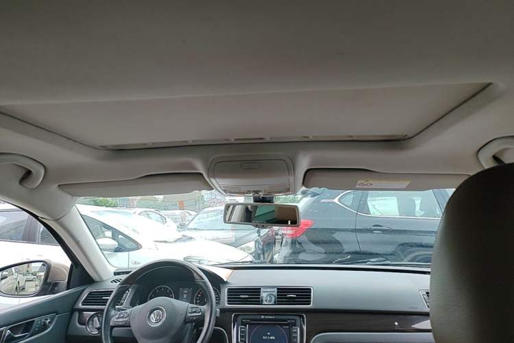 Used Volkswagen Passat 2014 2.0 TSI DSG Ultimate Edition Headliner