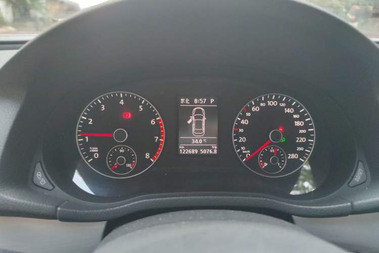Used Volkswagen Passat 2014 1.8TSI DSG Prestige Edition Instrument Cluster