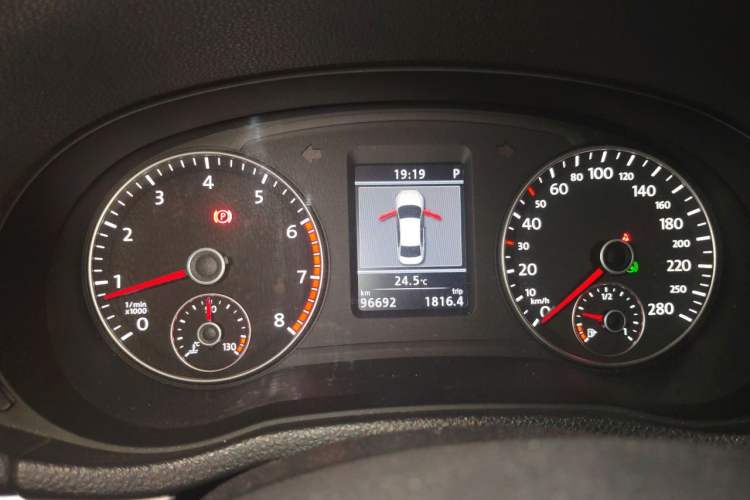 Used Volkswagen Passat 2014 1.8TSI DSG Prestige Navigation Edition Instrument Cluster