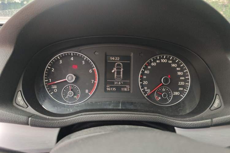 Used Volkswagen Passat 2014 1.4TSI Manual Prestige Edition Instrument Cluster