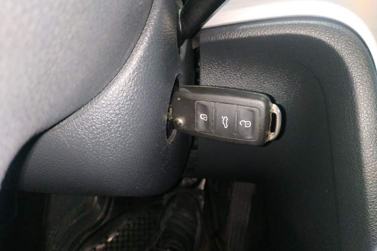 Used Volkswagen Passat 2014 1.8TSI DSG Prestige Edition Interior 1