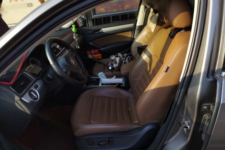 Used Volkswagen Passat 2014 1.8TSI DSG Prestige Edition Left Front Seat