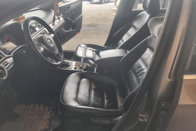 Used Volkswagen Passat 2014 1.8TSI DSG Prestige Edition Left Front Seat
