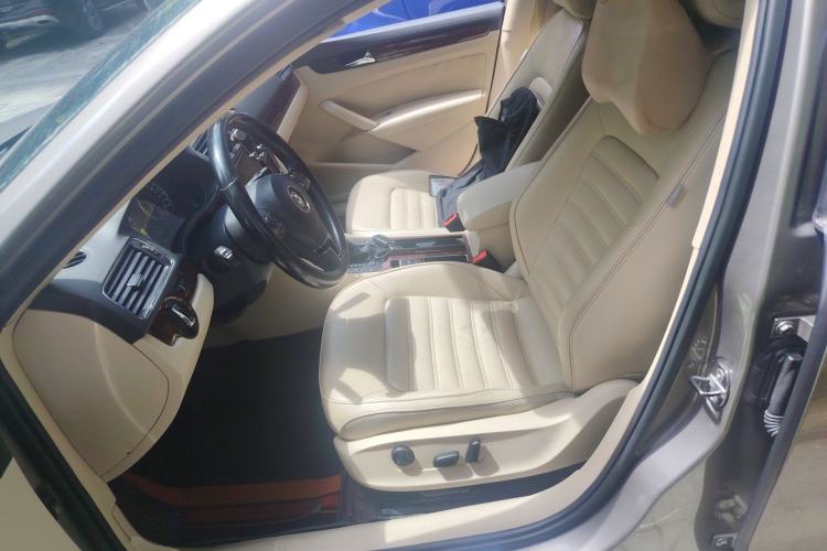 Used Volkswagen Passat 2014 1.8TSI DSG Prestige Edition Left Front Seat