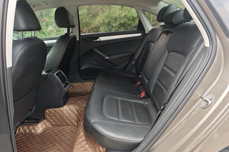 Used Volkswagen Passat 2014 1.4TSI Manual Prestige Edition Left Rear Seat