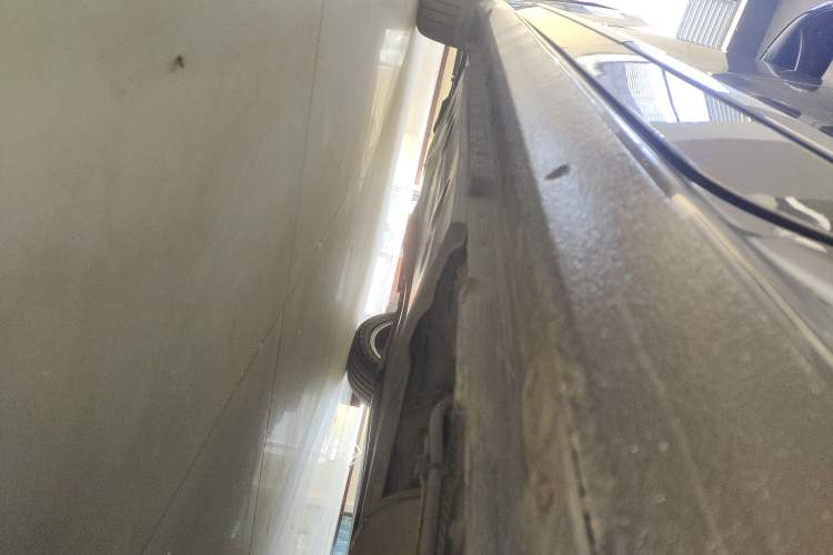 Used Volkswagen Passat 2014 1.8TSI DSG Prestige Edition Left Side Sill