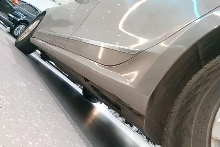 Used Volkswagen Passat 2014 1.8TSI DSG Prestige Edition Left Side Sill