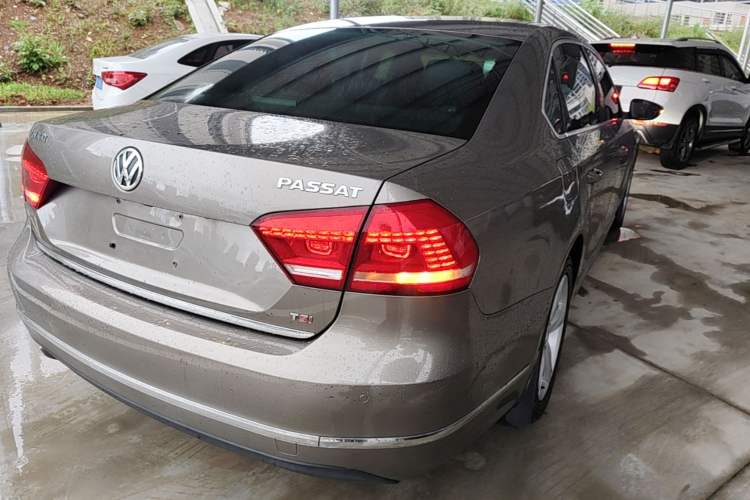 Used Volkswagen Passat 2014 1.8TSI DSG Prestige Edition Rear Right 45 Deg