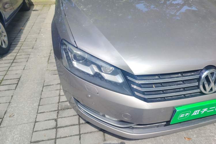 Used Volkswagen Passat 2014 1.8TSI DSG Prestige Edition Right Front Headlight