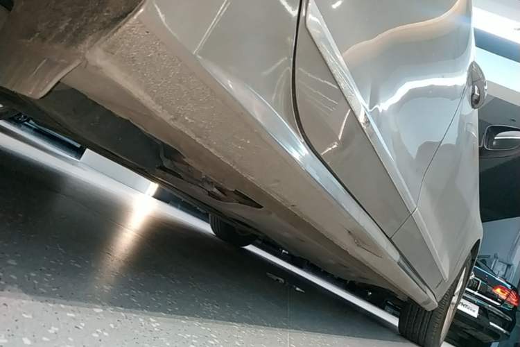 Used Volkswagen Passat 2014 1.8TSI DSG Prestige Edition Right Side Sill