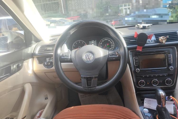 Used Volkswagen Passat 2014 1.8TSI DSG Prestige Edition Steering Wheel