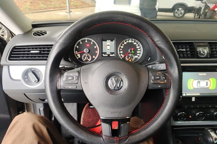 Used Volkswagen Passat 2014 1.8TSI DSG Prestige Edition Steering Wheel