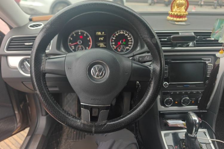 Used Volkswagen Passat 2014 1.4TSI DSG Prestige Edition Steering Wheel