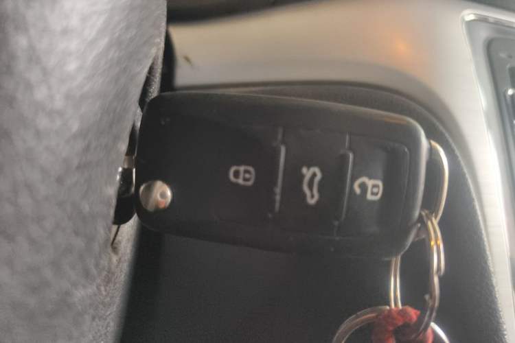 Used Volkswagen Passat 2014 1.8TSI DSG Prestige Edition Vehicle Key