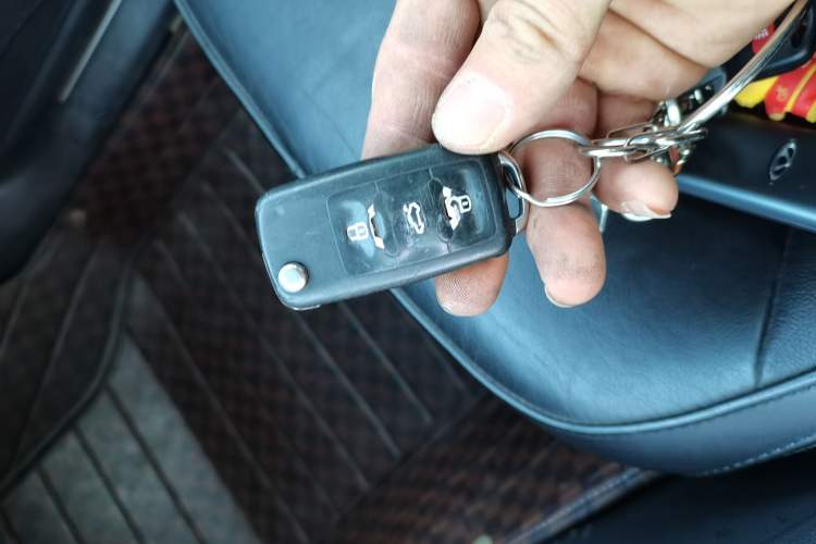Used Volkswagen Passat 2014 1.8TSI DSG Prestige Navigation Edition Vehicle Key