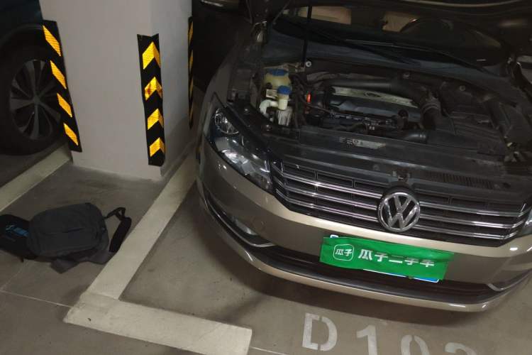 Used Volkswagen Passat 2014 1.8TSI DSG Prestige Edition Right Front Headlight