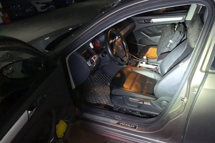 Used Volkswagen Passat 2014 1.8TSI DSG Prestige Edition Driver Seat