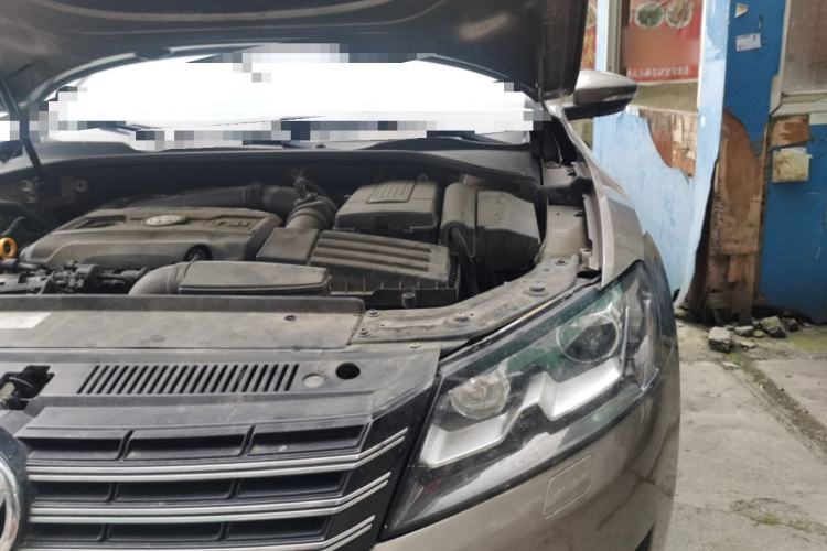 Used Volkswagen Passat 2014 1.8TSI DSG Prestige Edition Engine Bay Left