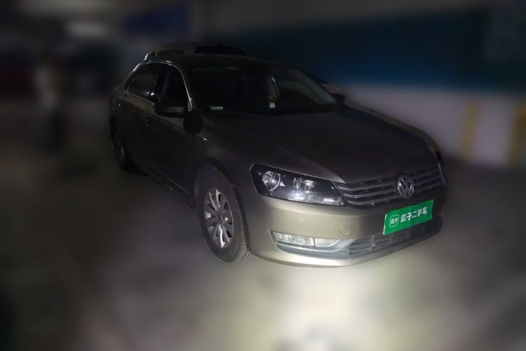 Used Volkswagen Passat 2014 1.8TSI DSG Prestige Edition Front Right 45 Deg