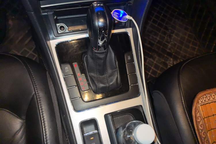 Used Volkswagen Passat 2014 1.8TSI DSG Prestige Edition Gear Lever