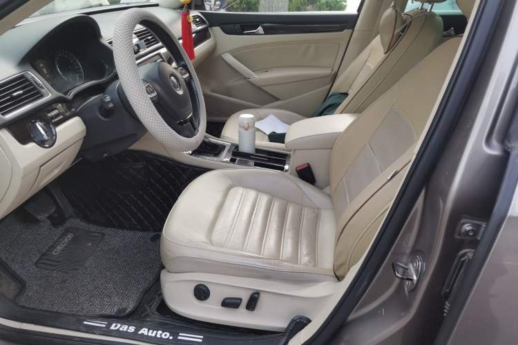 Used Volkswagen Passat 2014 2.0 TSI DSG Prestige Edition Left Front Seat