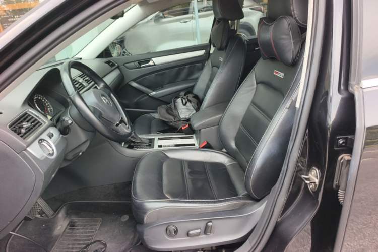 Used Volkswagen Passat 2014 1.8TSI DSG 30th Anniversary Edition Left Front Seat