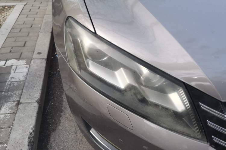 Used Volkswagen Passat 2014 2.0 TSI DSG Prestige Edition Right Front Headlight