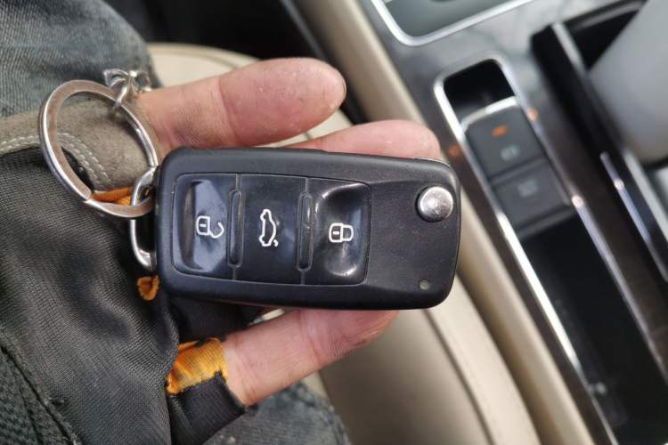 Used Volkswagen Passat 2014 2.0 TSI DSG Prestige Edition Vehicle Key