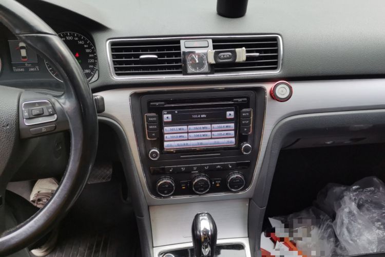 Used Volkswagen Passat 2014 1.8TSI DSG Prestige Edition Audio And AC Panel