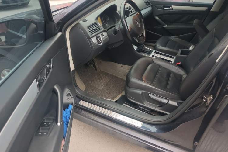 Used Volkswagen Passat 2014 1.8TSI DSG Prestige Edition Driver Seat