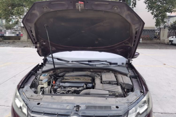 Used Volkswagen Passat 2014 1.8TSI DSG Prestige Edition Engine Bay