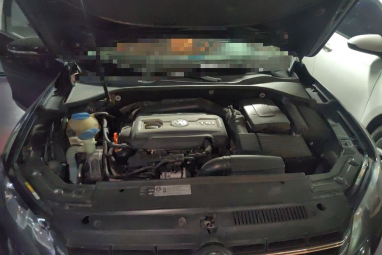 Used Volkswagen Passat 2014 1.8TSI DSG Prestige Edition Engine Bay