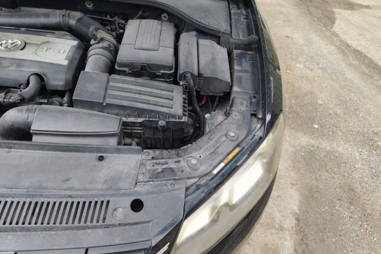 Used Volkswagen Passat 2014 1.8TSI DSG Prestige Edition Engine Bay Left