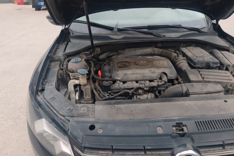 Used Volkswagen Passat 2014 1.8TSI DSG Prestige Edition Engine Bay Right