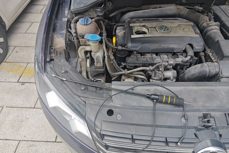 Used Volkswagen Passat 2014 1.8TSI DSG Prestige Edition Engine Bay Right