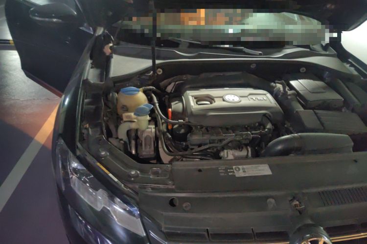 Used Volkswagen Passat 2014 1.8TSI DSG Prestige Edition Engine Bay Right