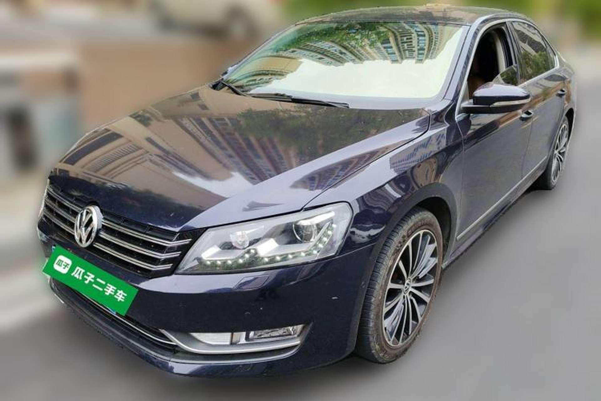 Used Volkswagen Passat 2014 1.8TSI DSG Ultimate Edition Front Left 45 Deg