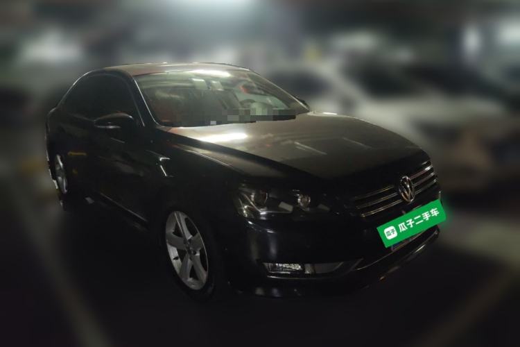 Used Volkswagen Passat 2014 1.8TSI DSG Prestige Edition Front Right 45 Deg