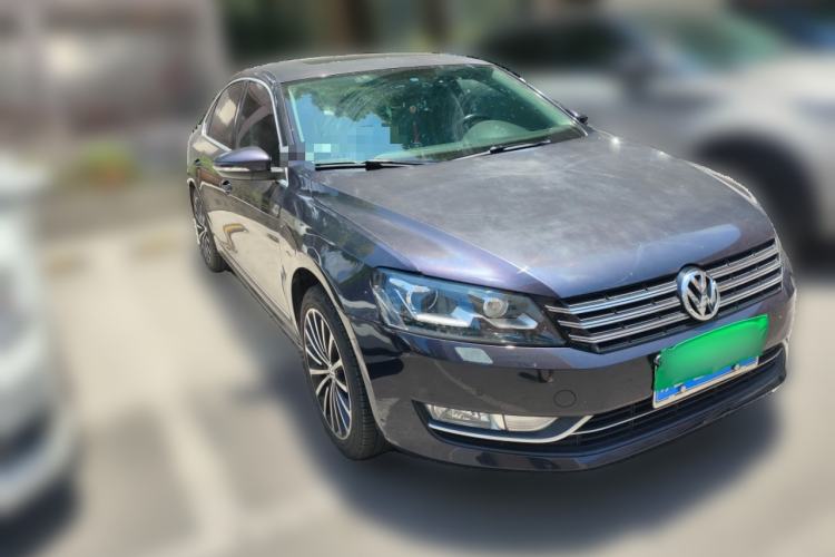 Used Volkswagen Passat 2014 1.8TSI DSG Prestige Navigation Edition Front Right 45 Deg