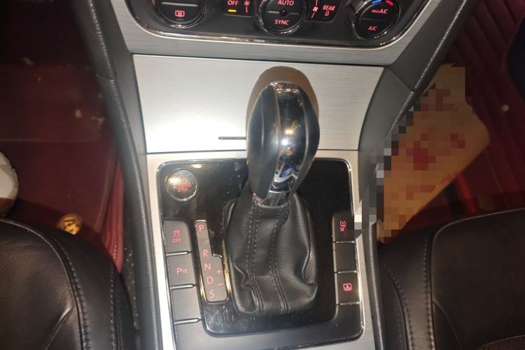 Used Volkswagen Passat 2014 1.8TSI DSG Prestige Edition Gear Lever