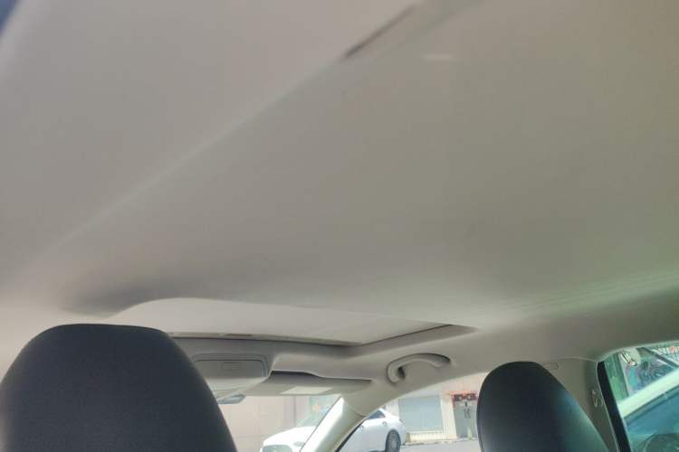 Used Volkswagen Passat 2014 1.8TSI DSG Prestige Navigation Edition Headliner