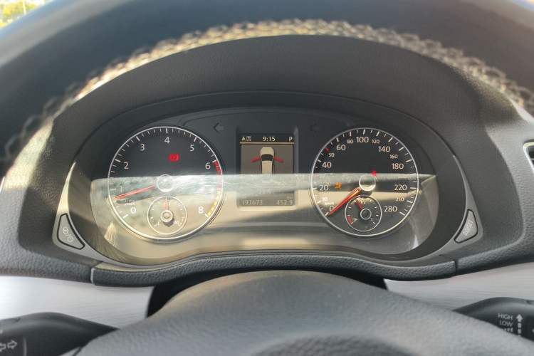 Used Volkswagen Passat 2014 1.8TSI DSG Prestige Navigation Edition Instrument Cluster