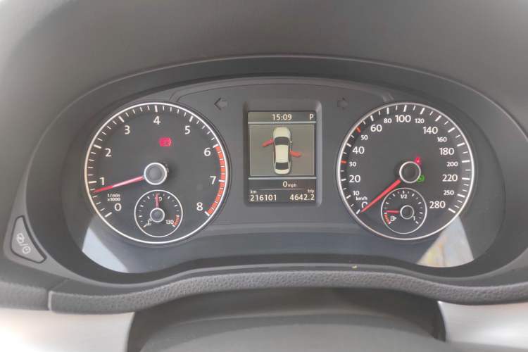 Used Volkswagen Passat 2014 1.8TSI DSG Prestige Navigation Edition Instrument Cluster