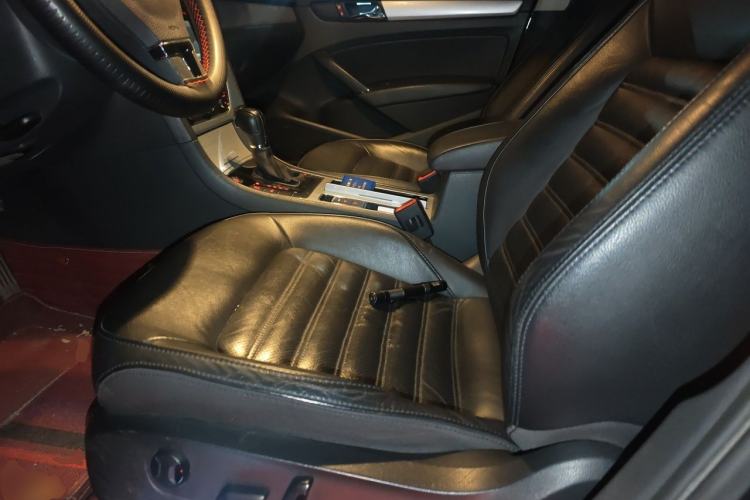 Used Volkswagen Passat 2014 1.8TSI DSG Prestige Edition Left Front Seat