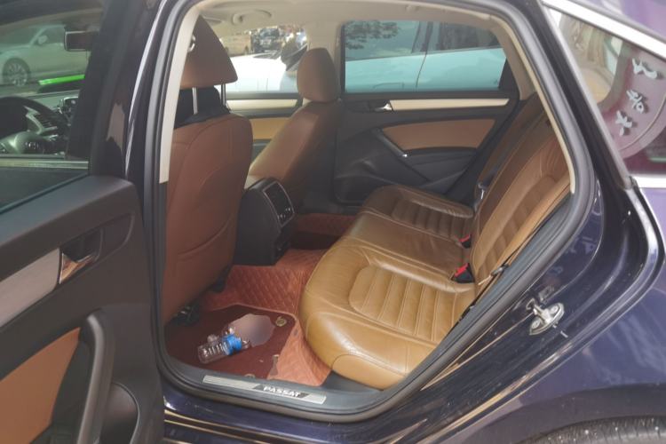 Used Volkswagen Passat 2014 1.8TSI DSG Prestige Edition Left Rear Seat
