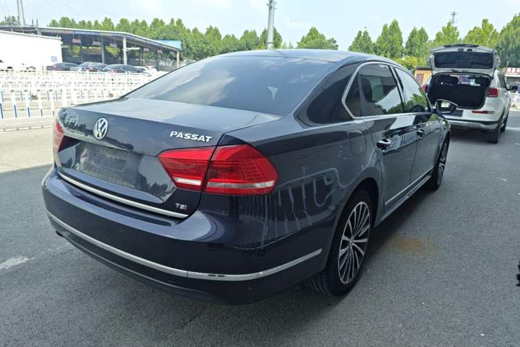 Used Volkswagen Passat 2014 1.8TSI DSG Prestige Edition Rear Right 45 Deg