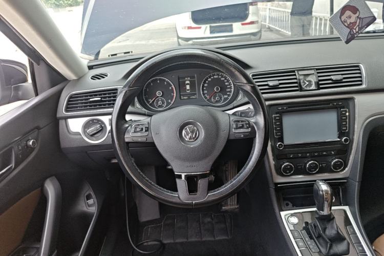 Used Volkswagen Passat 2014 1.8TSI DSG Prestige Edition Steering Wheel
